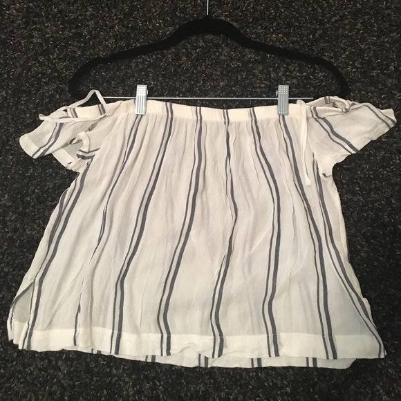 Nordstrom Tops - Off the shoulder top